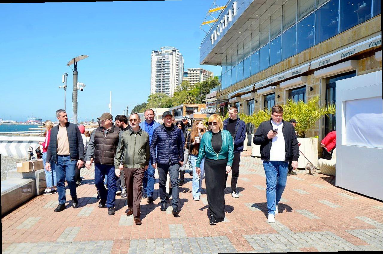 Проверка готовности пляжей Сочи к майским праздникам