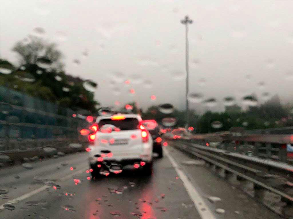 Дожди с грозами ожидаются в выходные в Сочи