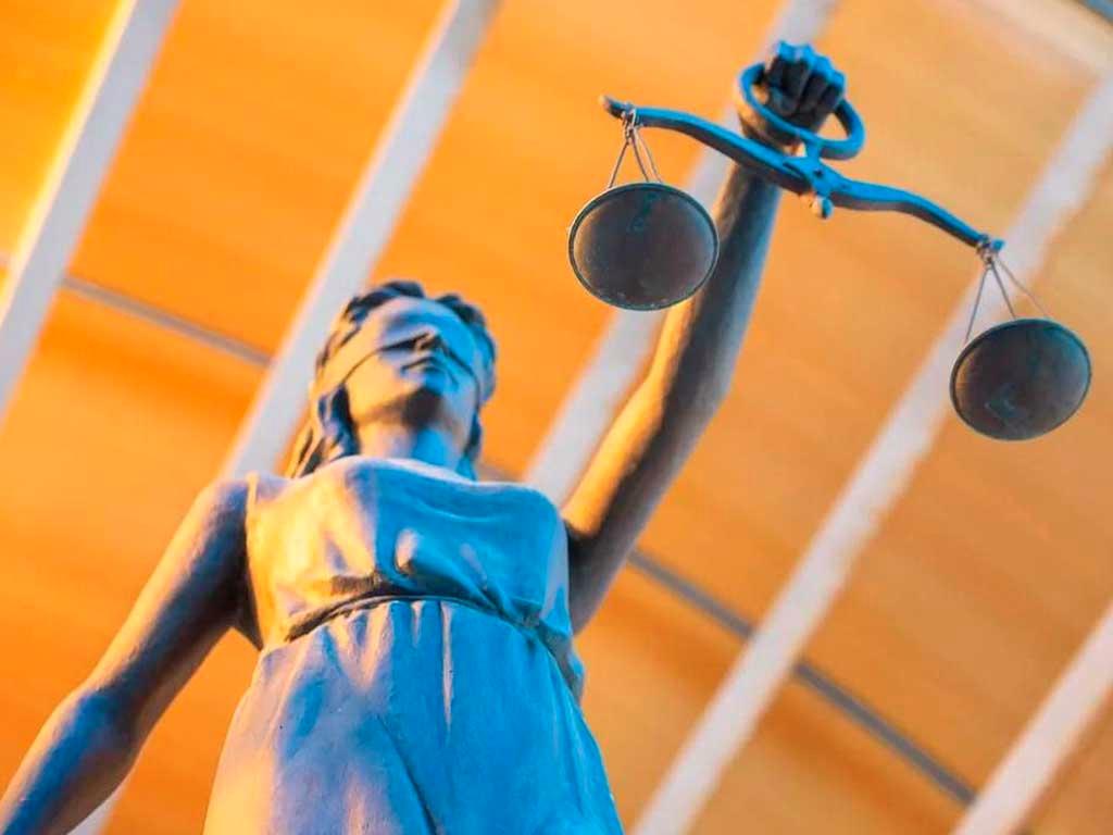 Бизнес-леди из Сочи обвиняется в мошенничестве и отмывании денег