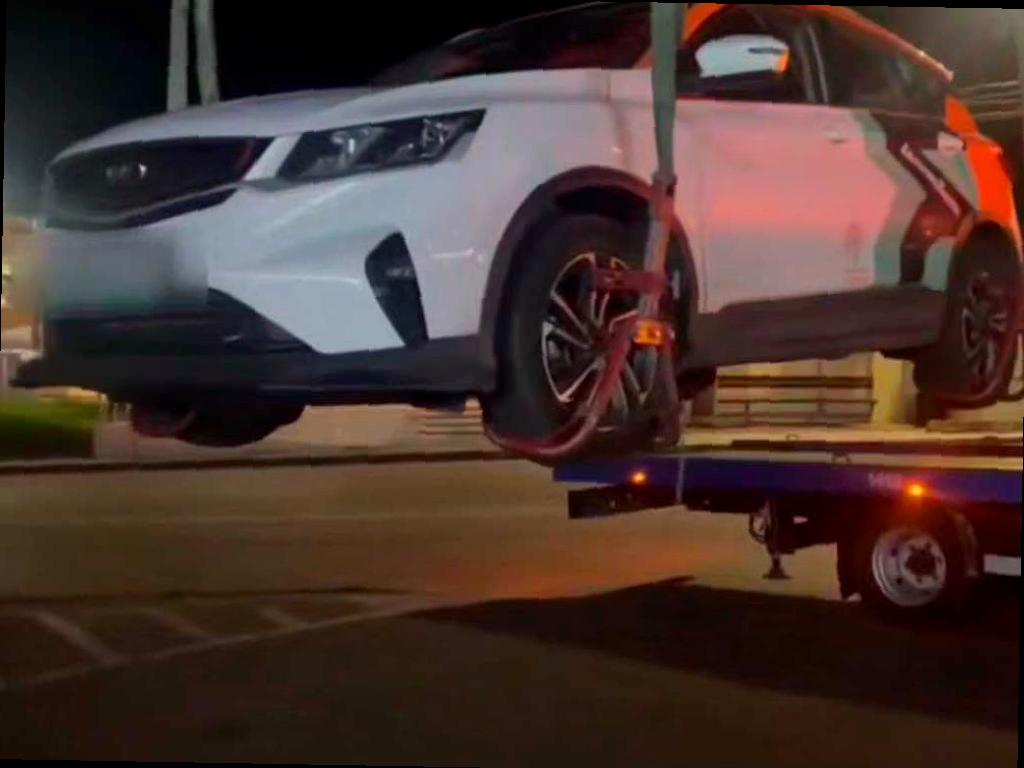 Пьяный водитель без прав устроил гонку с полицией по ночному Сочи