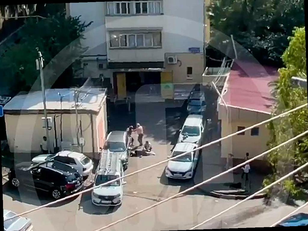 Поножовщина в Сочи: мужчина в форме ранил другого человека