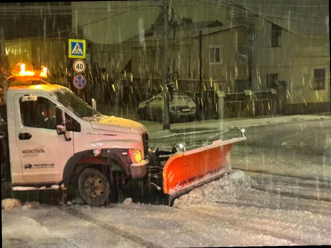 Первый снег укрыл Красную Поляну