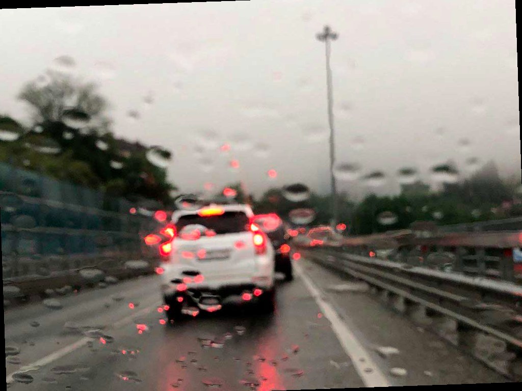 В Сочи в субботу прогнозируют сильный дождь