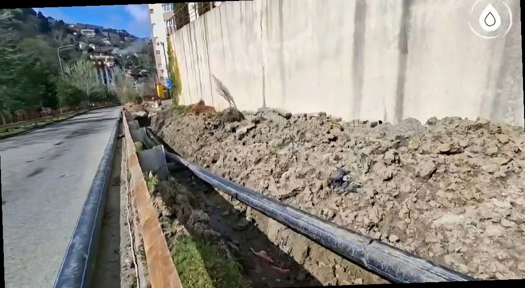 В Сочи меняют водовод на улице Яна Фабрициуса