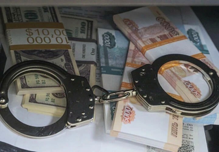 Приговор бывшим полицейским в Сочи за взятку и фальсификацию доказательств