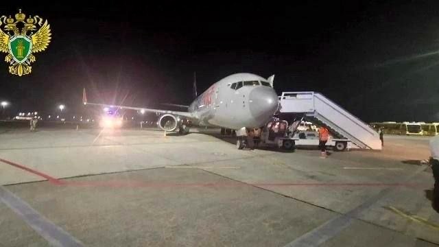 Экстренная посадка Boeing в Сочи завершилась без пострадавших