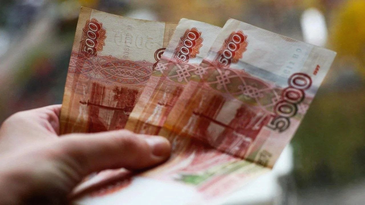 Увеличение пенсий для россиян старше 80 лет и людей с особенностями развития