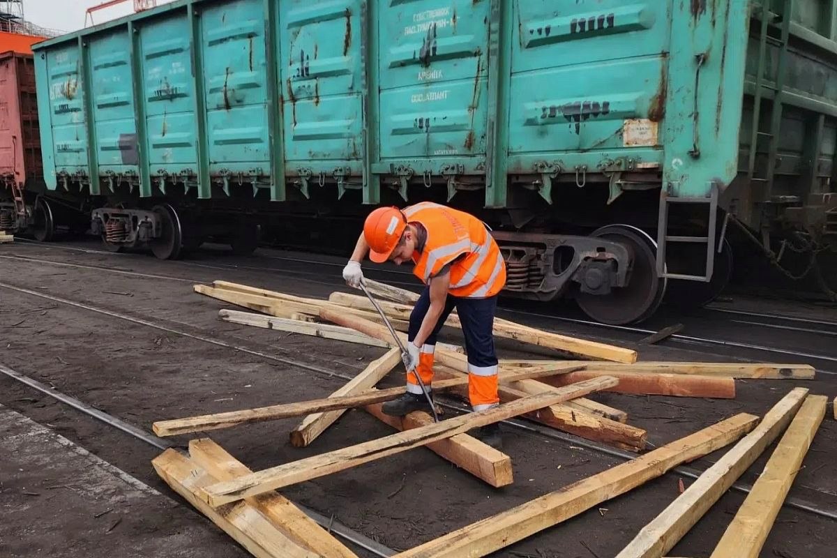 Сочинские студенты получают опыт работы на предприятиях Краснодарского и Хабаровского краев