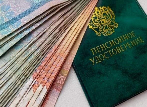 Пенсия 30 тысяч рублей: какие доход и стаж необходимы россиянам