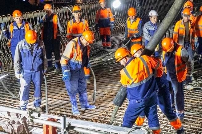 Строительство обхода Адлера продолжается с бетонированием эстакад через реку Кудепсту и трассу А-147